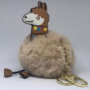 NWOT Bloomingdales Furry Llama Key Chain!